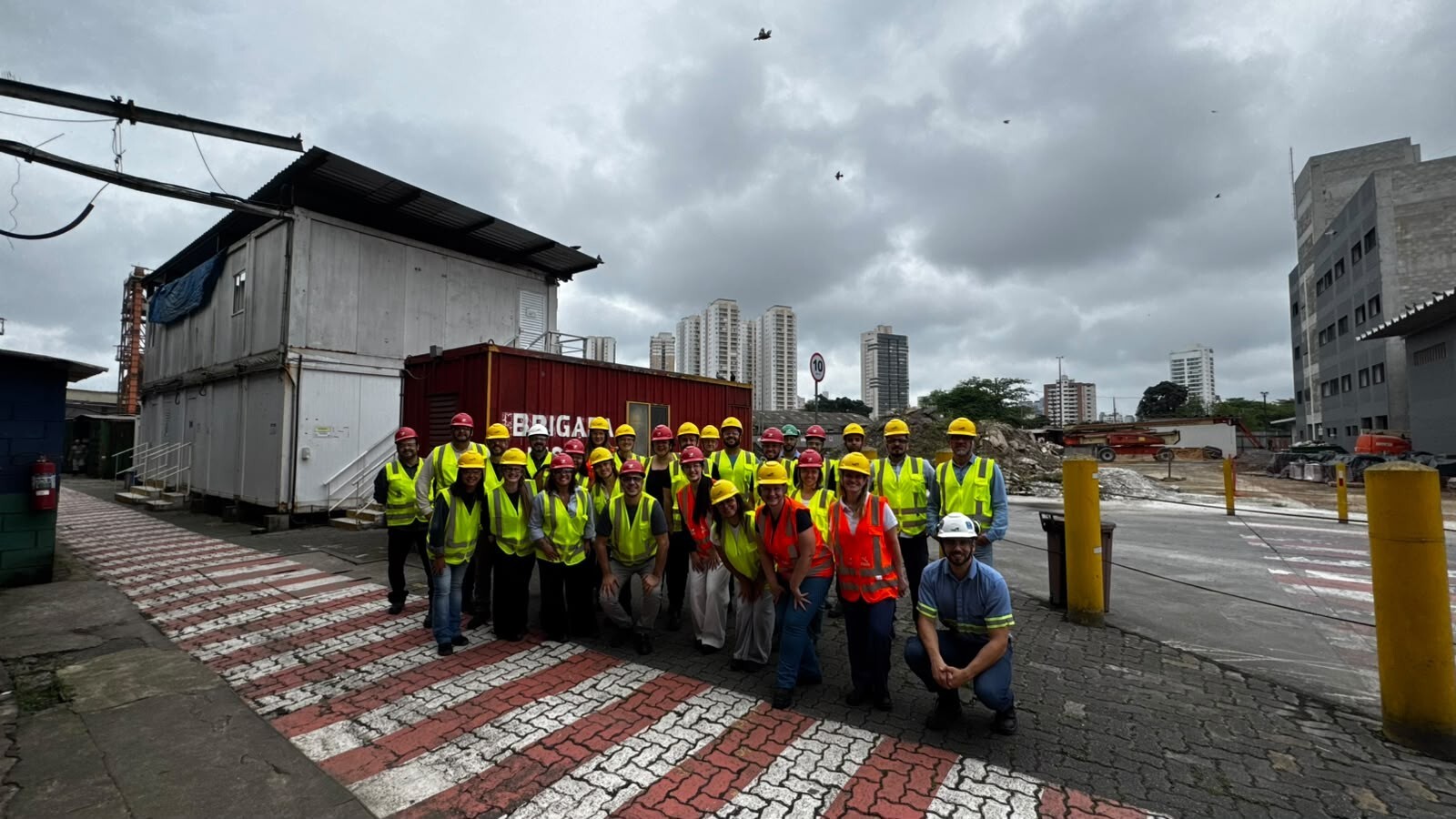 Alunos da Live University em visita técnica ao Terminal Exportador de Santos (TES), no Porto de Santos.